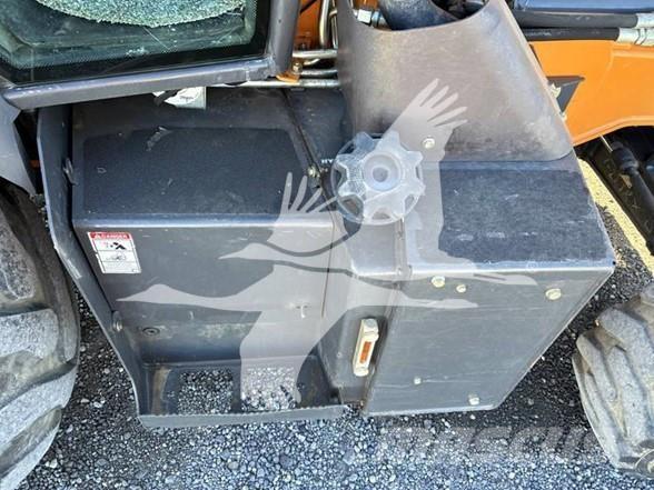 CASE 580N 反铲装载机