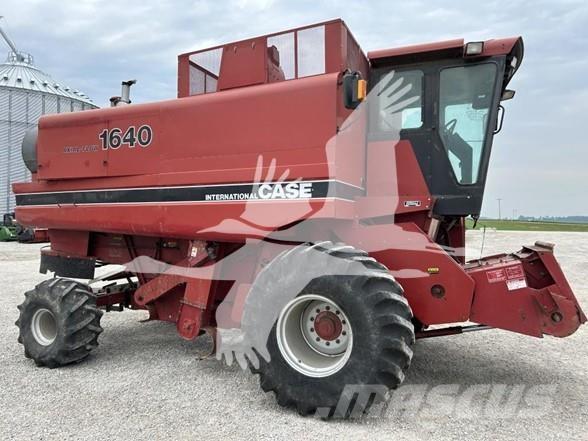Case IH 1640 联合收割机