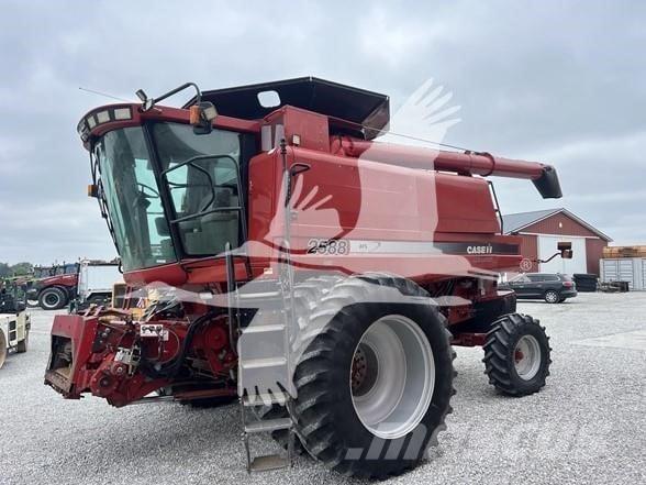 Case IH 2588 联合收割机