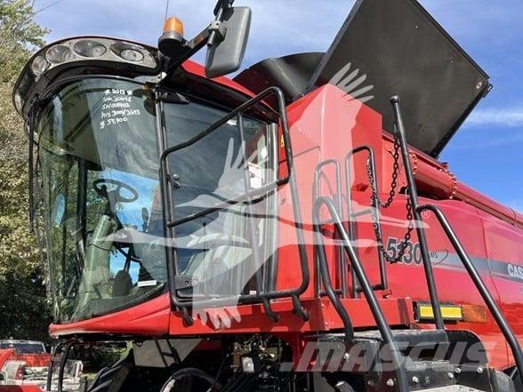 Case IH 5130 联合收割机