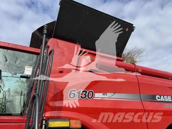 Case IH 6130 联合收割机