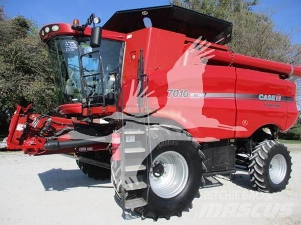 Case IH 7010 联合收割机