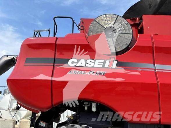 Case IH 8010 联合收割机