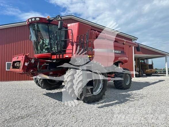 Case IH 8120 联合收割机