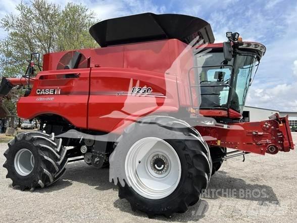 Case IH 8250 联合收割机