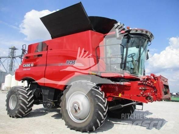 Case IH 8250 联合收割机