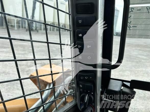CASE TV370B 滑移装载机
