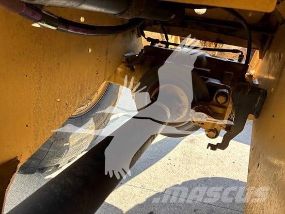 CAT 920 轮式装载机