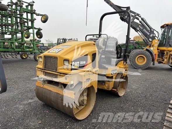 CAT CB24B 单轮压路机