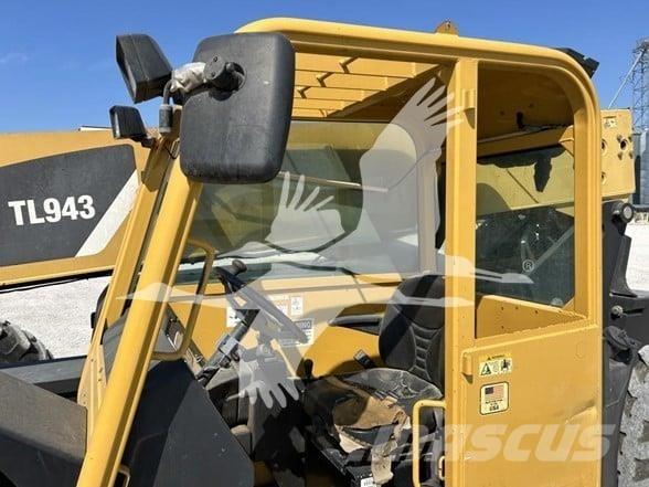 CAT TL943 伸缩臂叉装车|叉装车