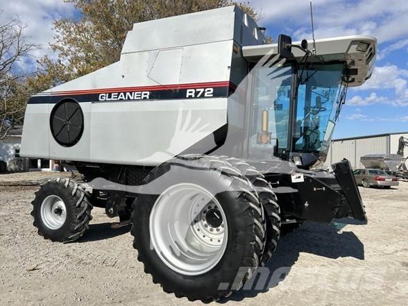 Gleaner R72 联合收割机