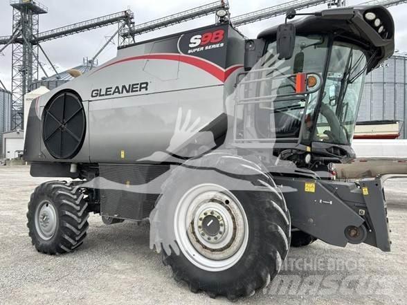 Gleaner S98 联合收割机