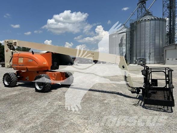 JLG 800A 曲臂高空工作平台