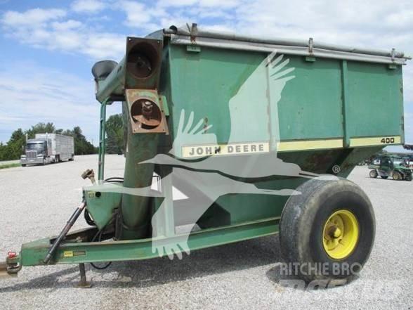 John Deere 400 粮食车