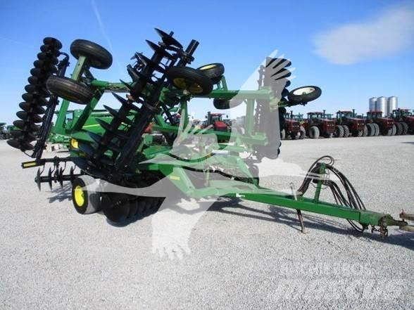 John Deere 637 圆盘耙