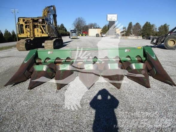 John Deere 644 联合收割机头