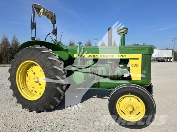 John Deere 820 拖拉机/农用车