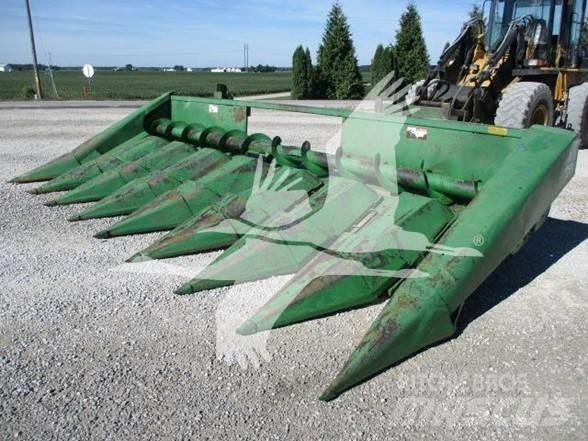 John Deere 843 联合收割机头