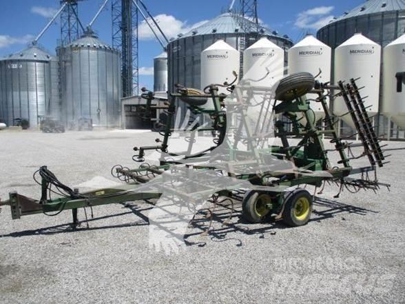 John Deere 960 手扶中耕机