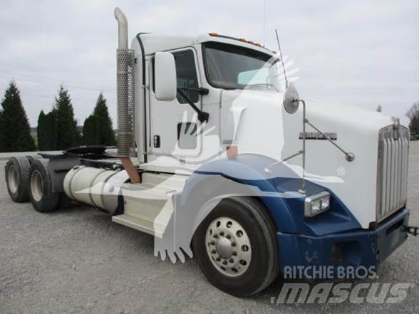 Kenworth T800 牵引车
