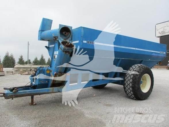 Kinze 840 粮食车