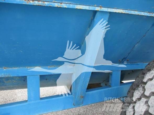 Kinze 840 粮食车
