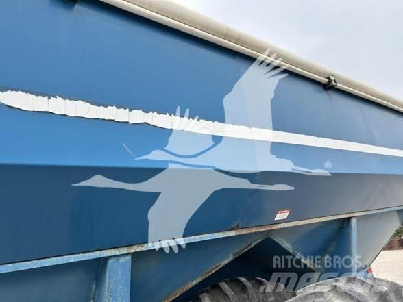 Kinze 840 粮食车