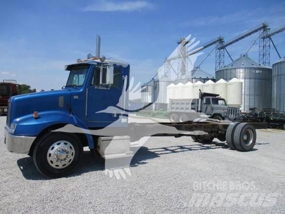 Peterbilt 330 平板车
