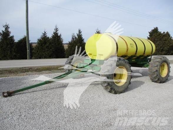 YETTER 1600 矿物肥料撒播机