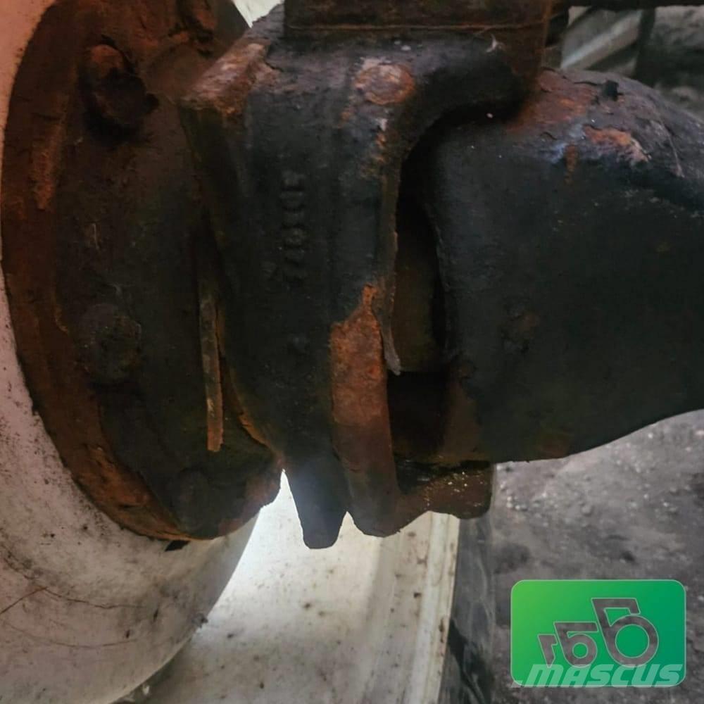 Valmet 8350. Parts 拖拉机/农用车
