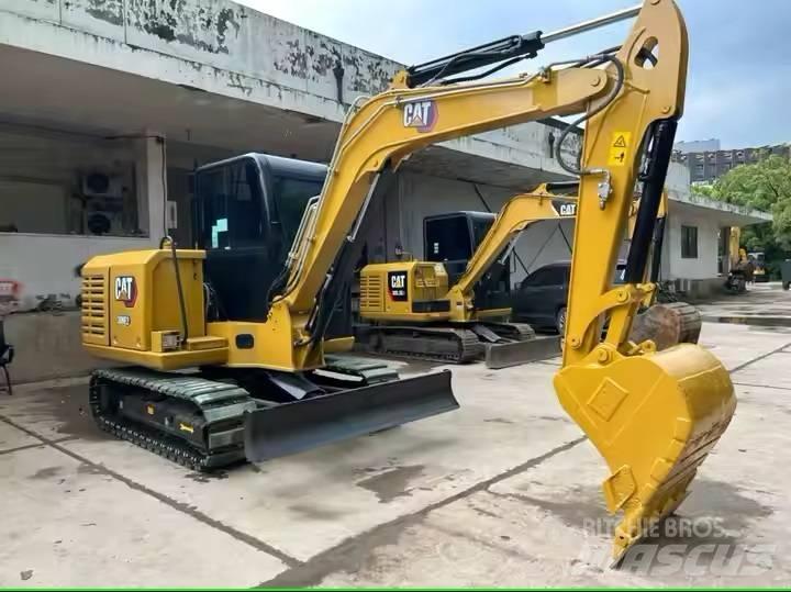 CAT 306 E2 小型挖掘机