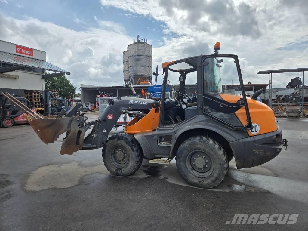 Mecalac AS 700 轮式装载机