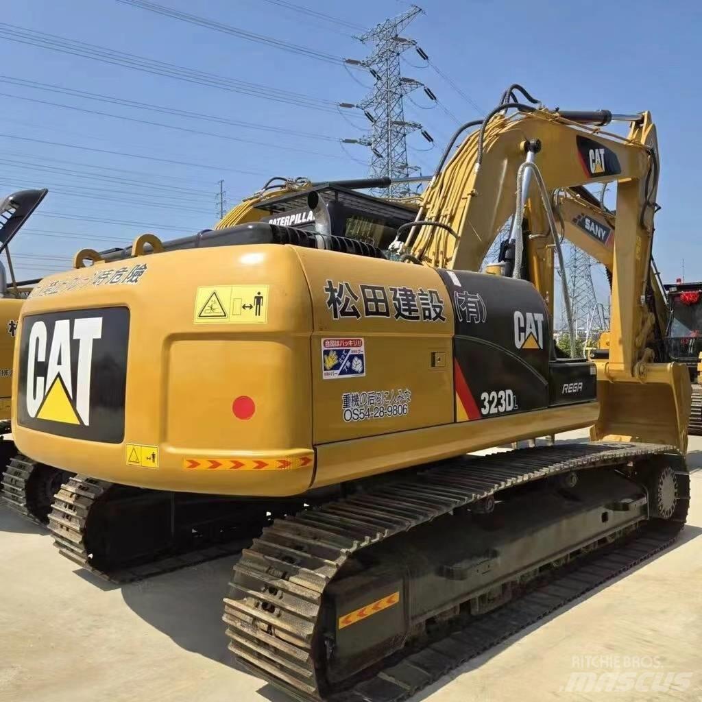 CAT 323 D 履带挖掘机