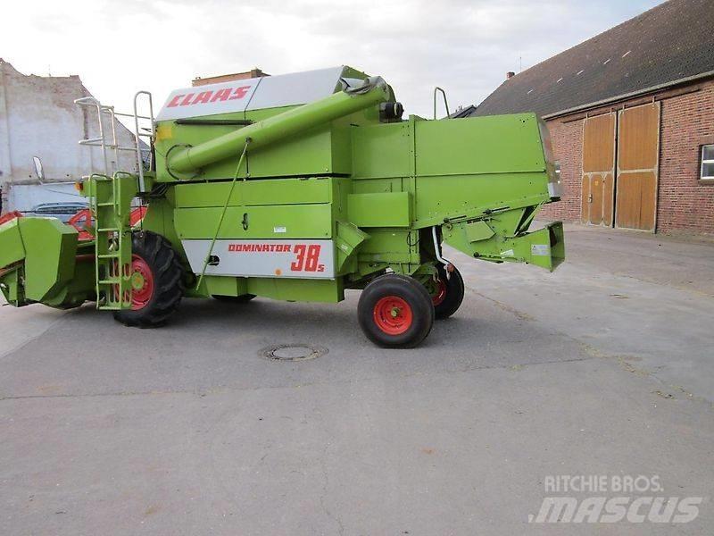 CLAAS Dominator 38 联合收割机