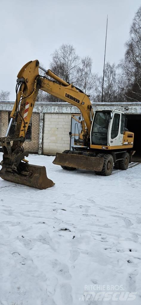 Liebherr A 900 C 轮式挖掘机
