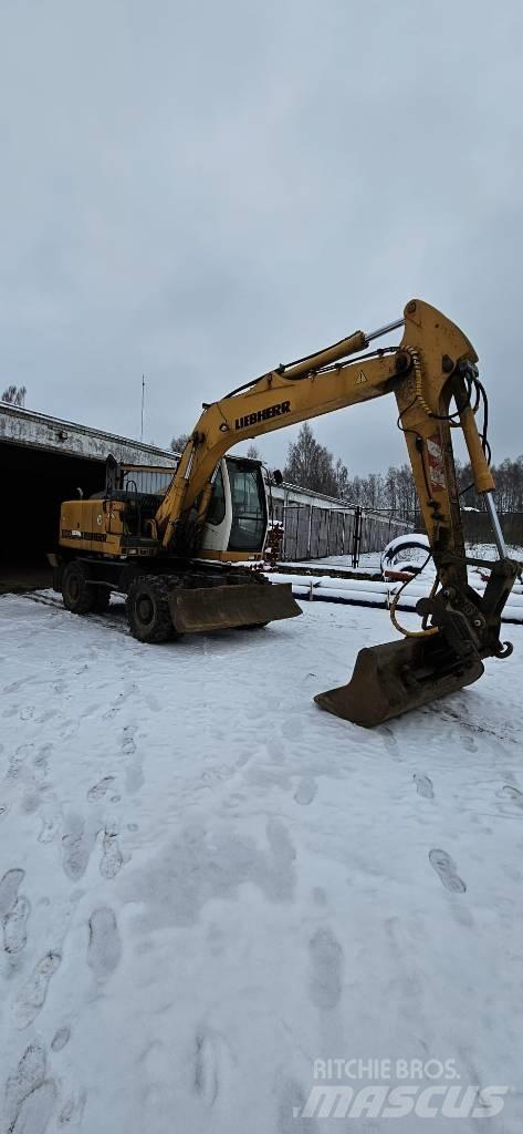 Liebherr A 900 C 轮式挖掘机