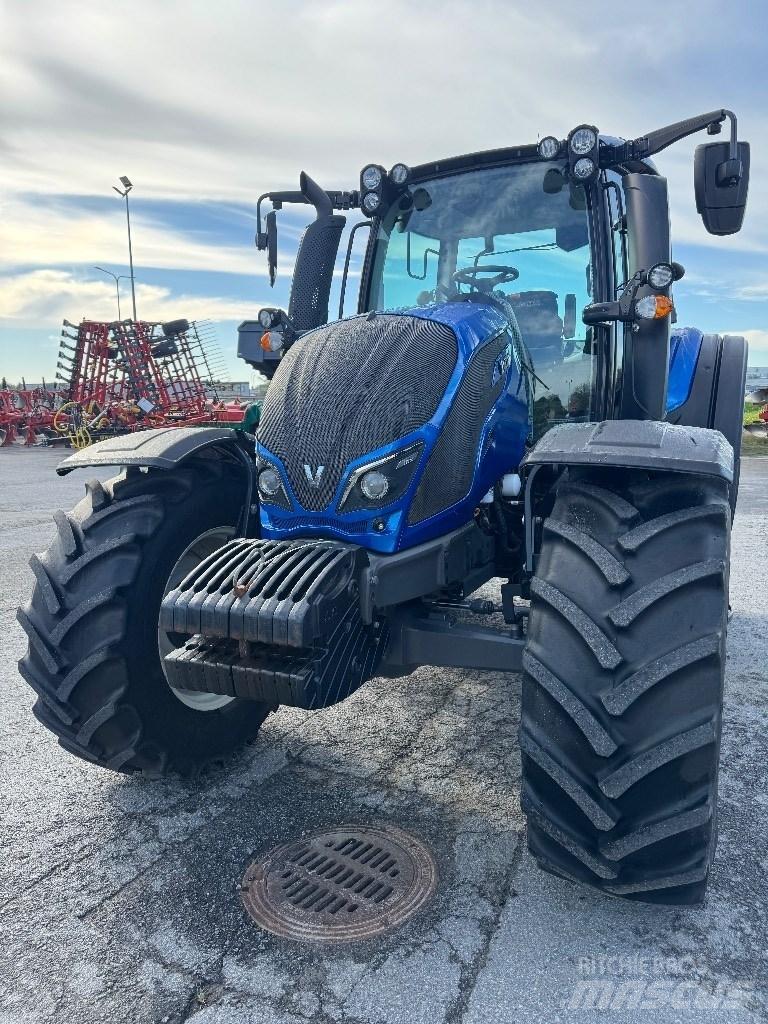 Valtra N 124 拖拉机/农用车