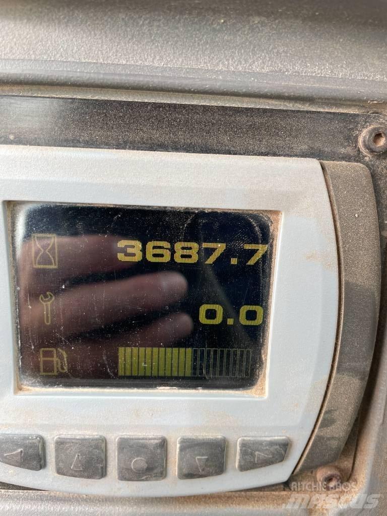 JCB 85 Z-1 中型挖掘机