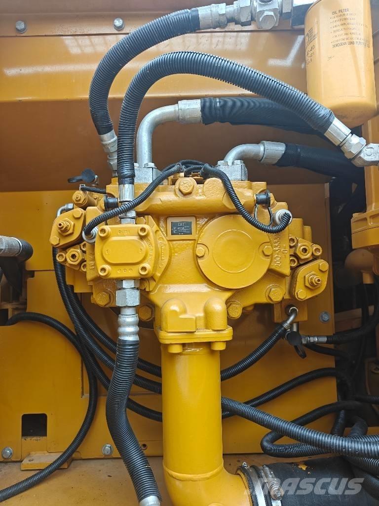 CAT 329 D2 L 履带挖掘机