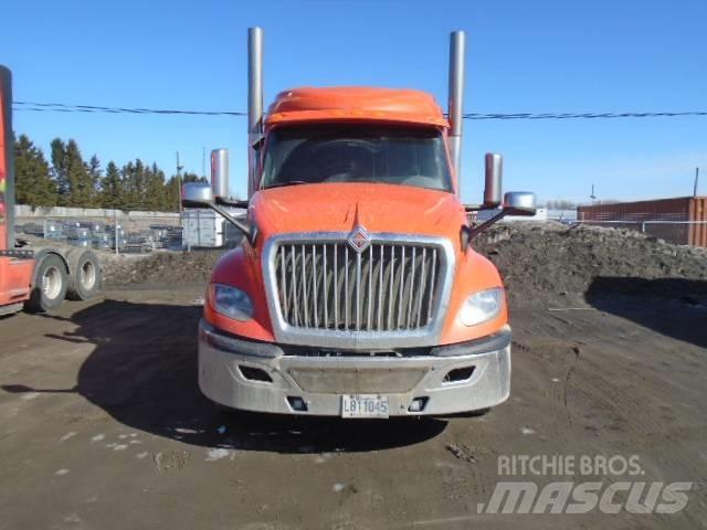 International LT 625 牵引车