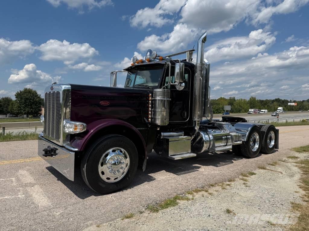 Peterbilt 389 牵引车