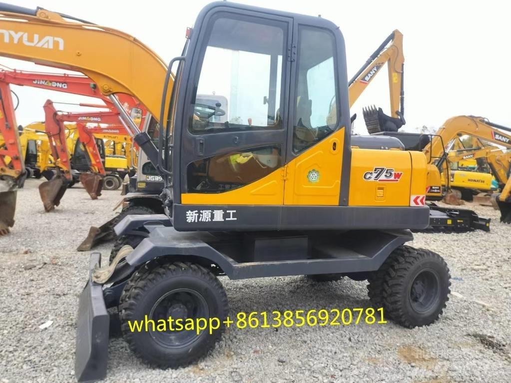 Xinyuan XYB75-9 轮式挖掘机