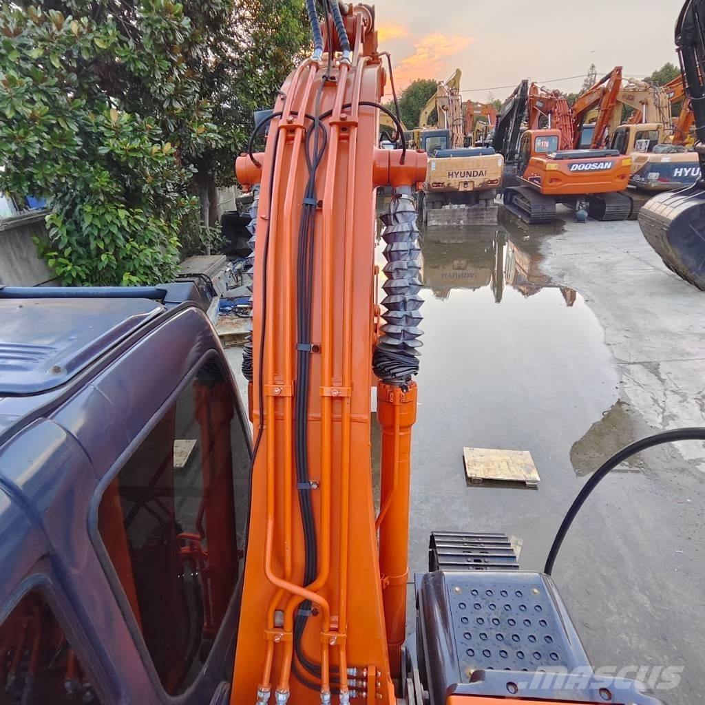 Hitachi ZX 120 履带挖掘机