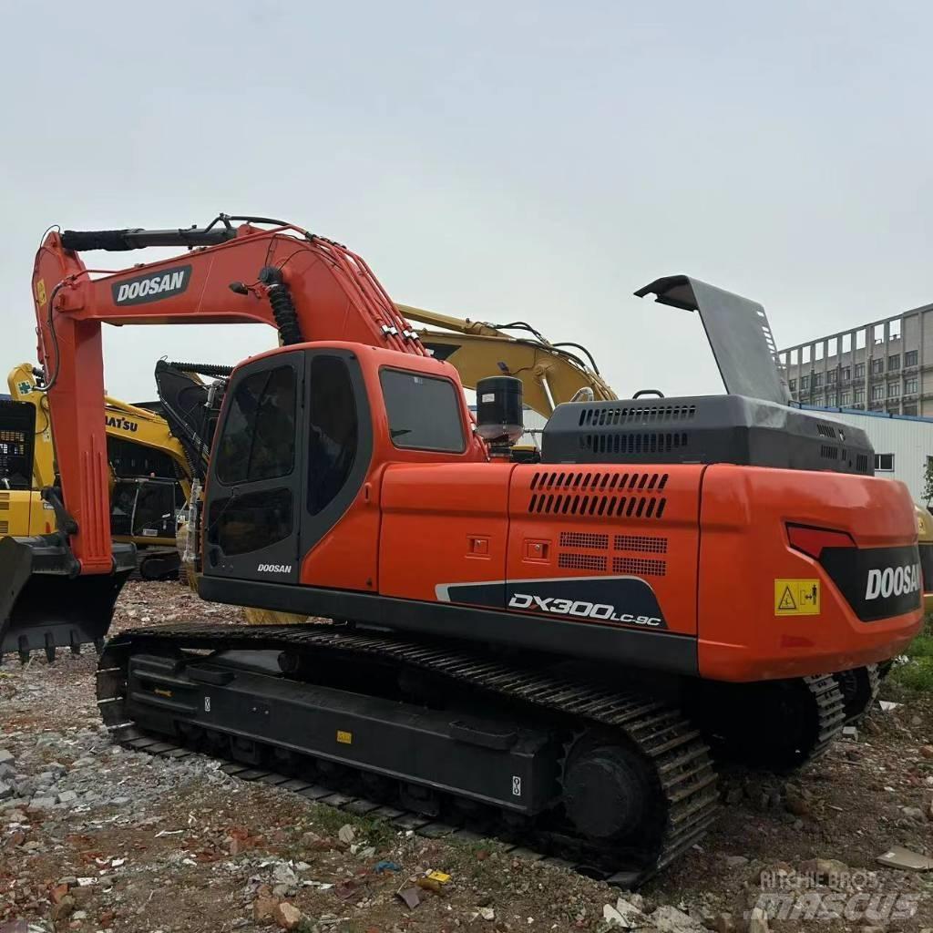 Doosan DX 300 LC-9c 履带挖掘机