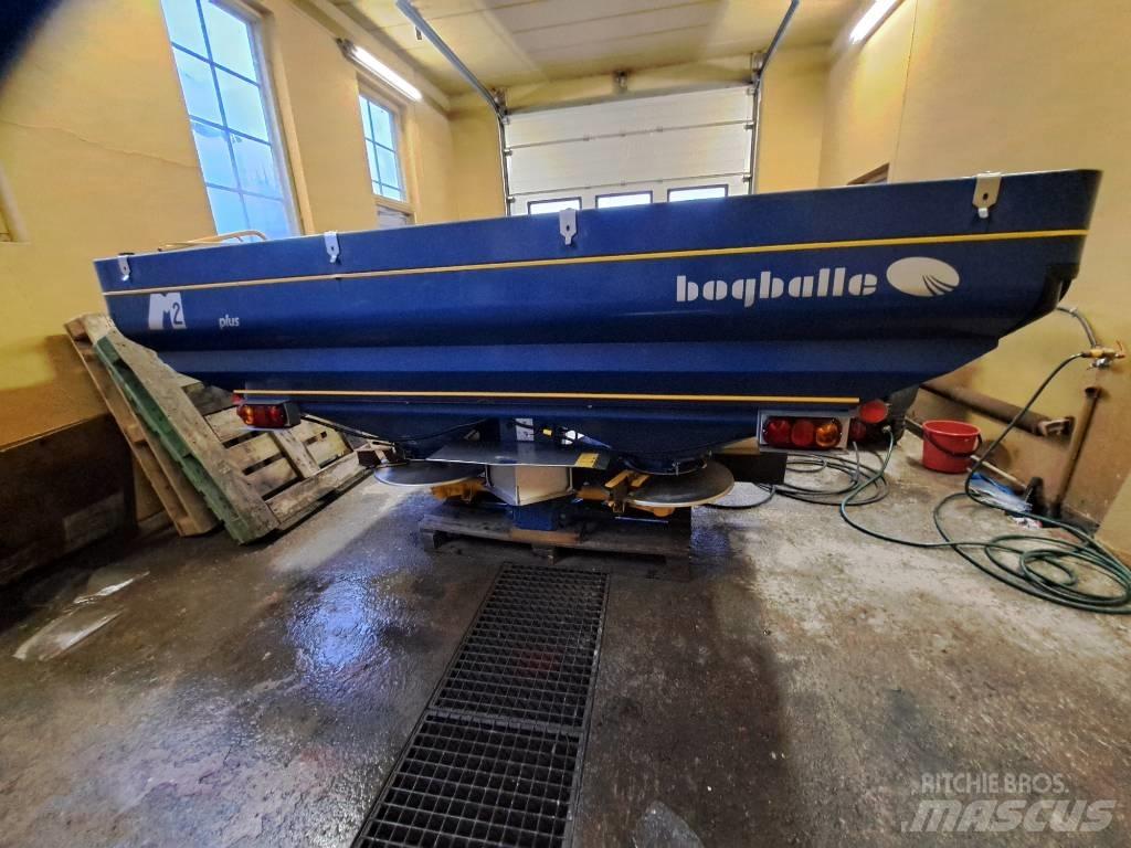 Bogballe M2W 矿物肥料撒播机