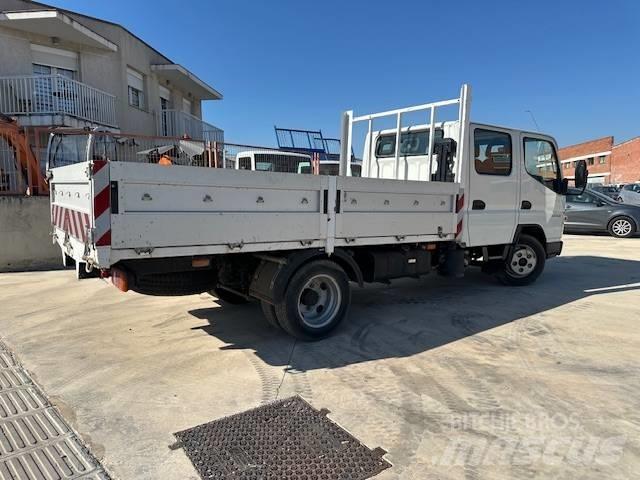 Mitsubishi Fuso FE 皮卡车