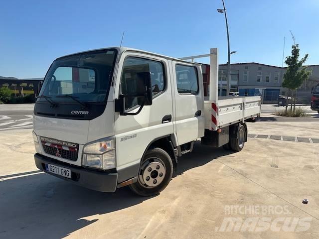 Mitsubishi Fuso FE 皮卡车