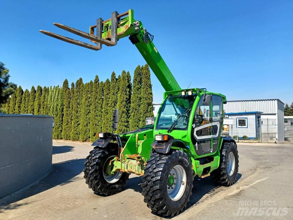Merlo TF 42.7 伸缩臂叉装车|叉装车