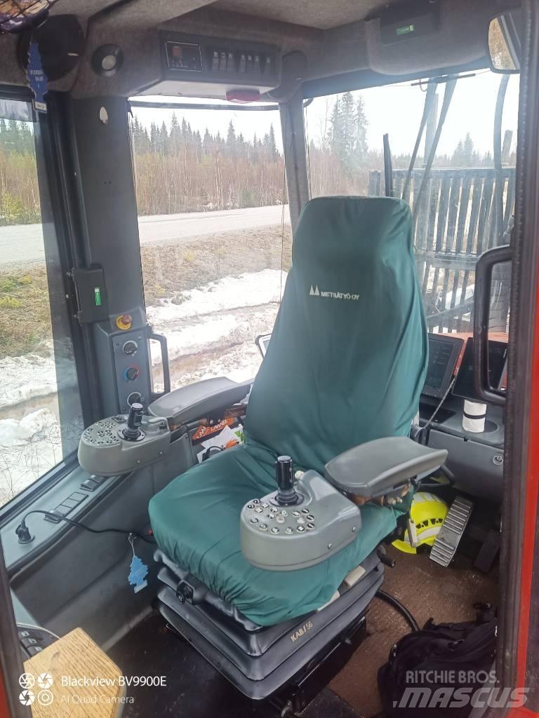 Komatsu 860.4 集运机