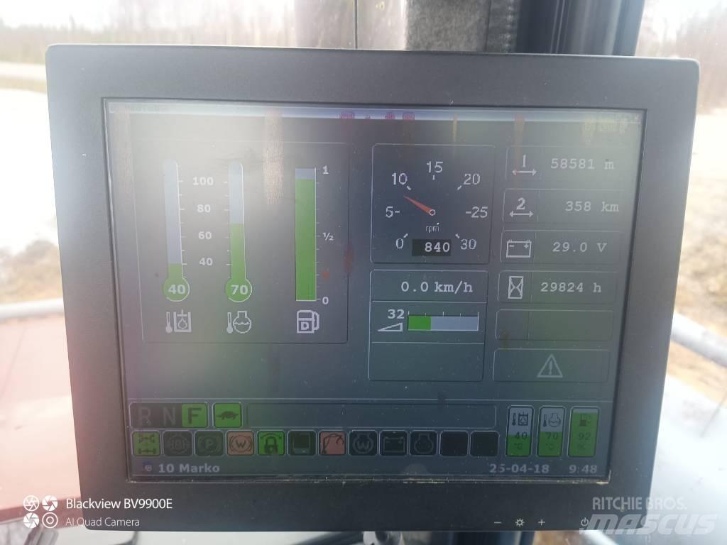 Komatsu 860.4 集运机
